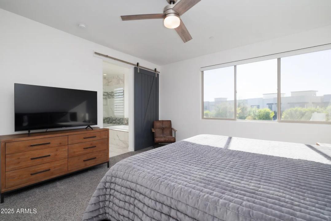 Real Estate Picture 20