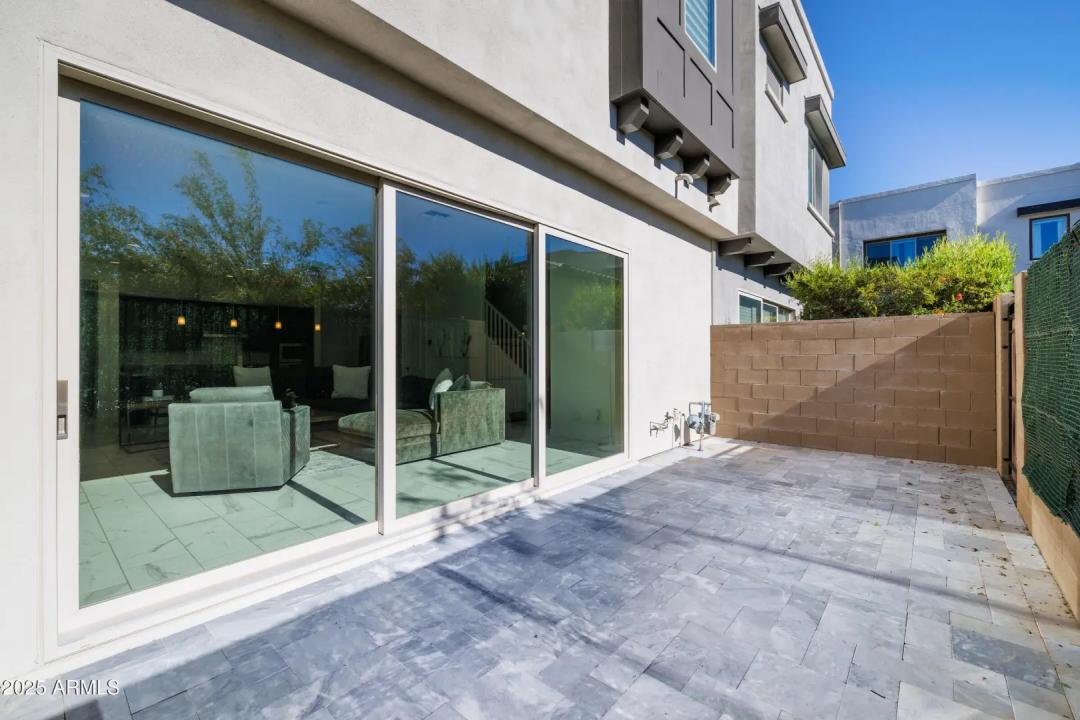 Real Estate Picture 25