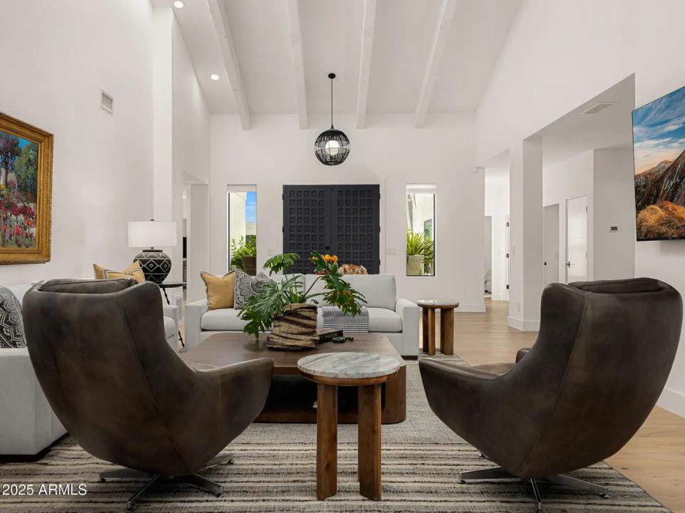 Real Estate Picture 5