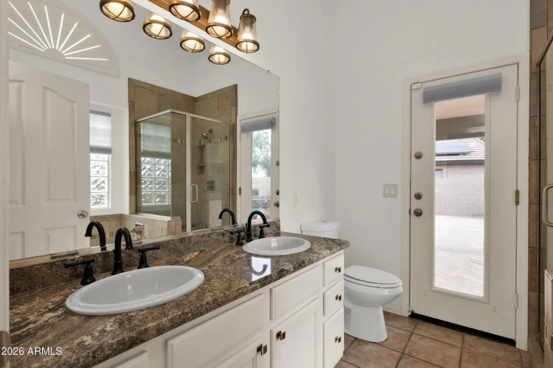 Real Estate Picture 18