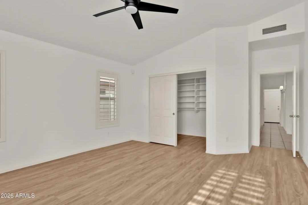 Real Estate Picture 15