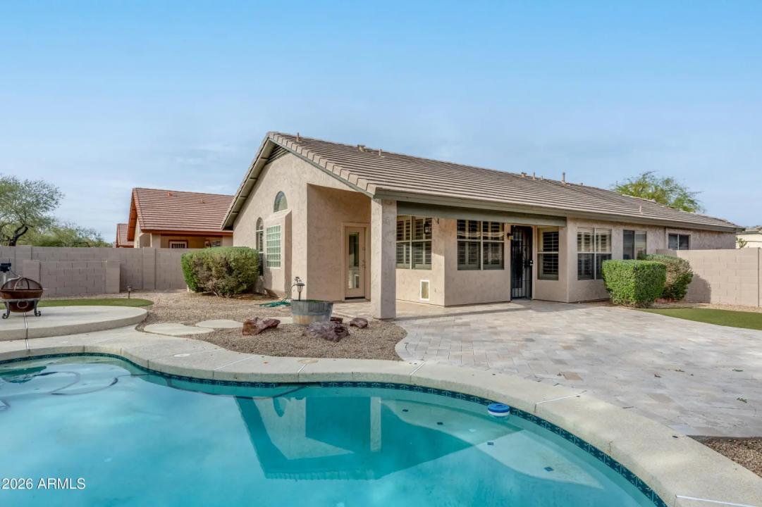 Real Estate Picture 32