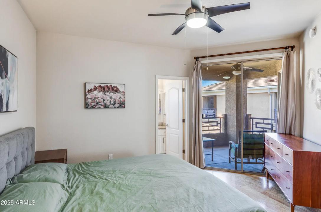 Real Estate Picture 14