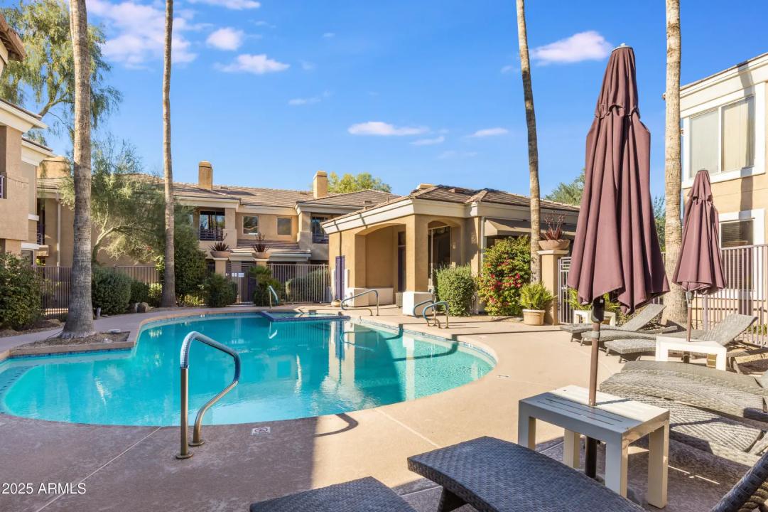 Real Estate Picture 23