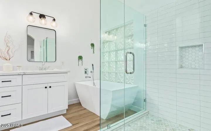 Real Estate Picture 19