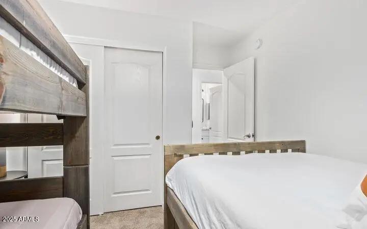 Real Estate Picture 22