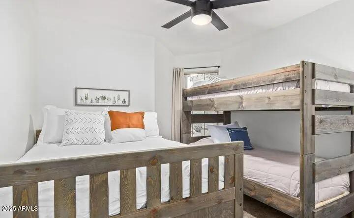 Real Estate Picture 23