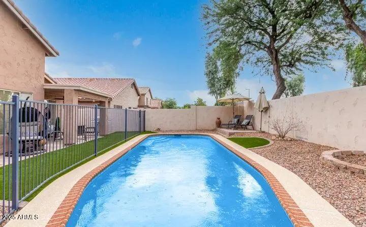 Real Estate Picture 33