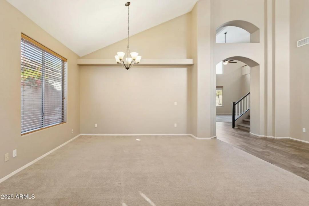 Real Estate Picture 6