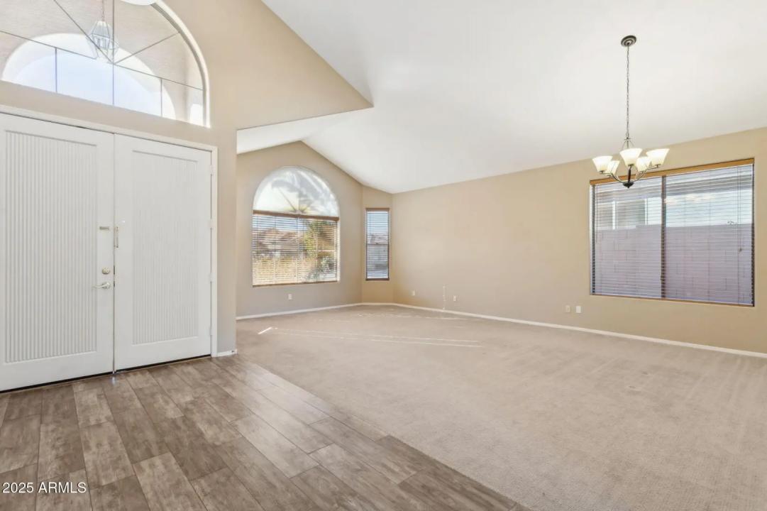 Real Estate Picture 3