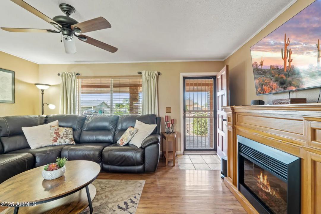 Real Estate Picture 7