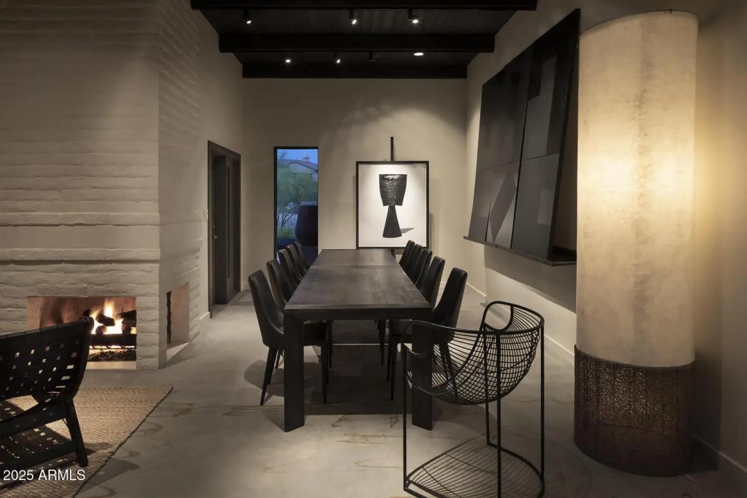 Real Estate Picture 11