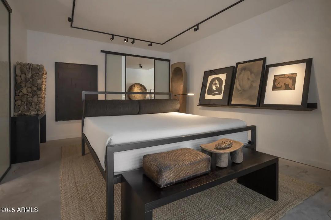 Real Estate Picture 17