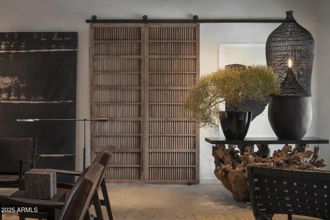 Real Estate Picture 14