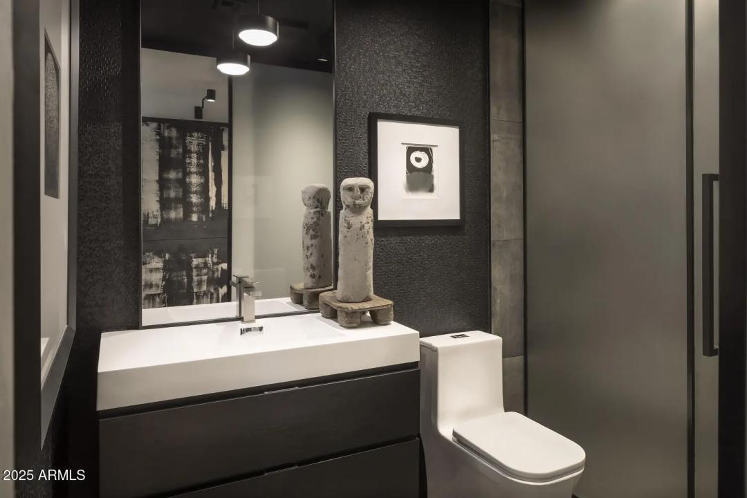 Real Estate Picture 22