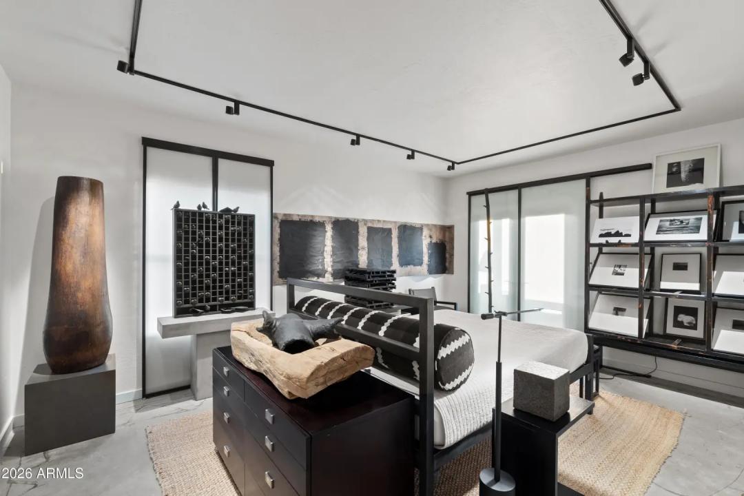 Real Estate Picture 48