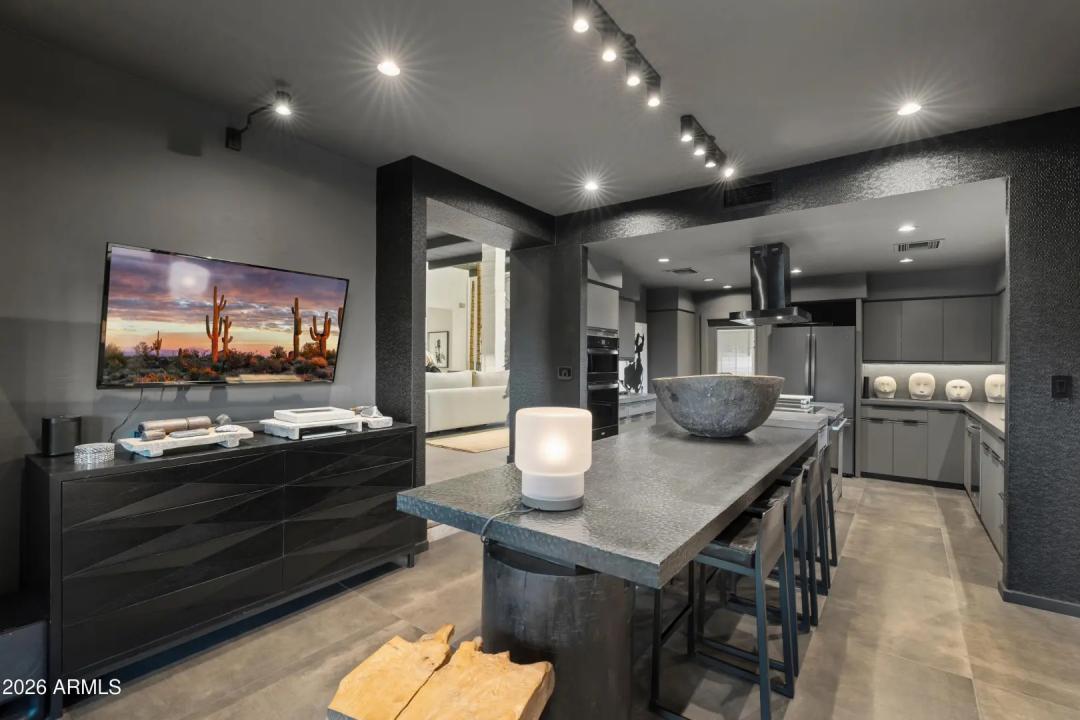 Real Estate Picture 36