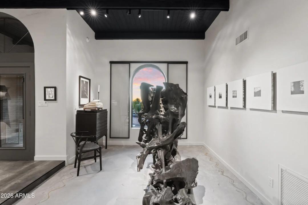 Real Estate Picture 29