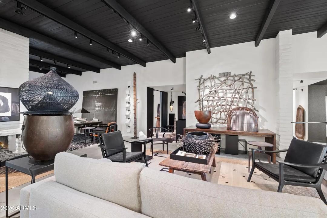 Real Estate Picture 24