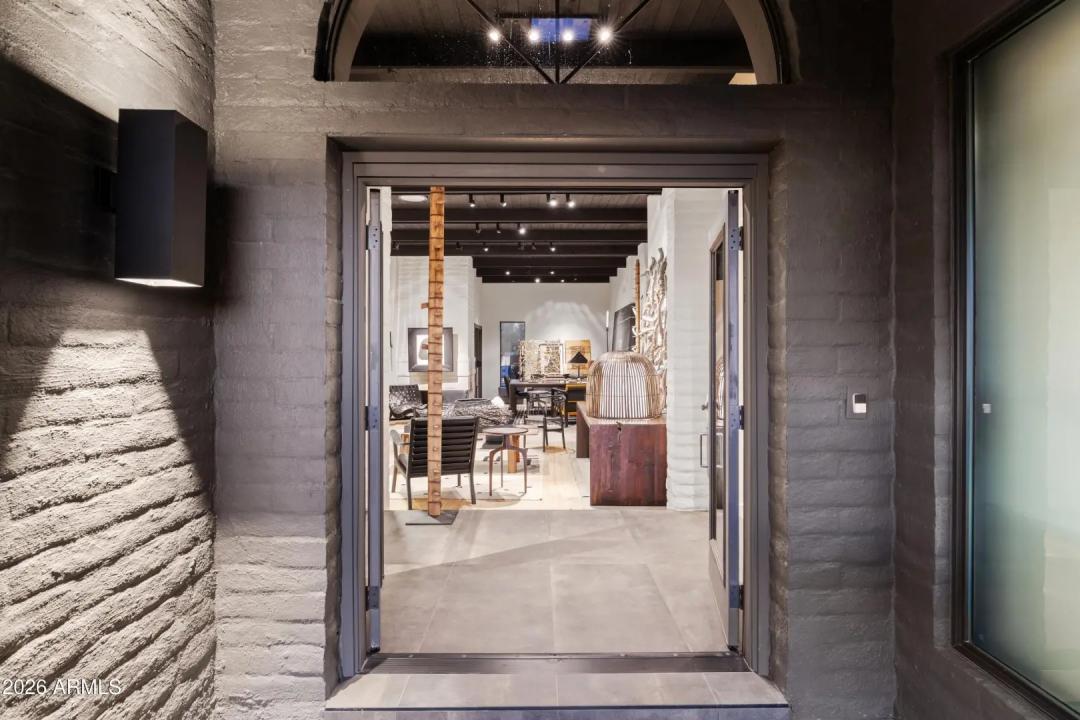 Real Estate Picture 13