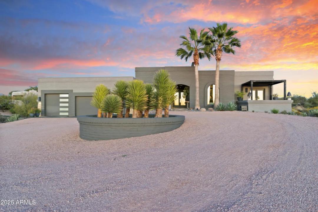 Real Estate Picture 4