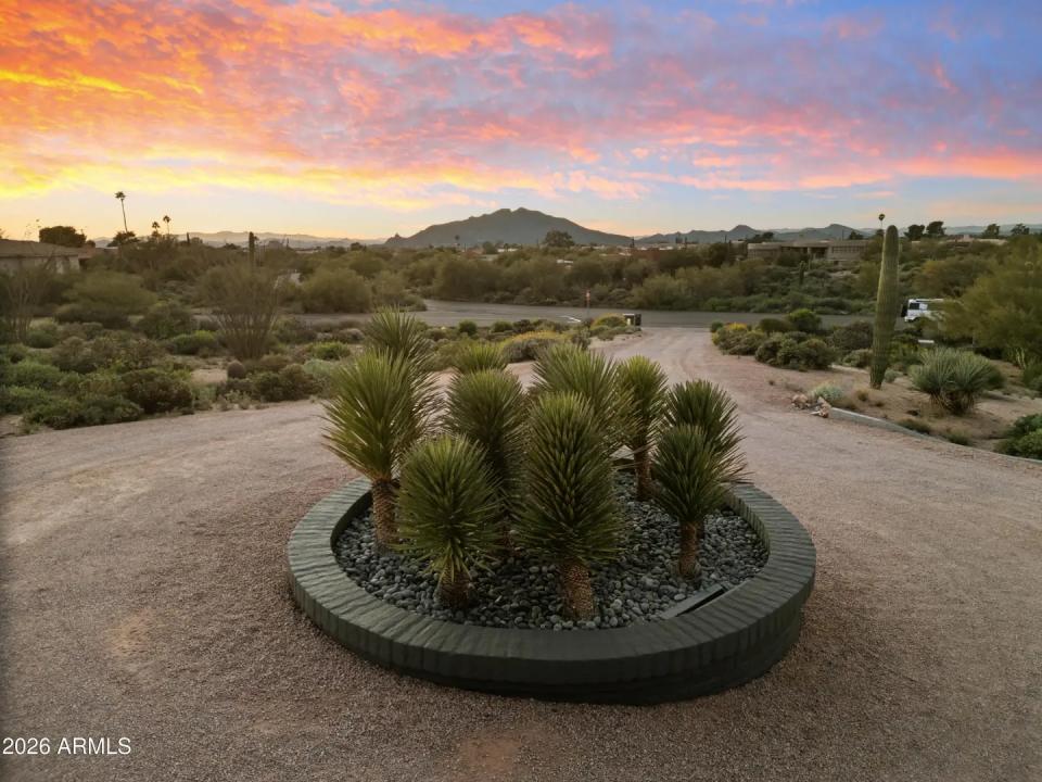 Real Estate Picture 64