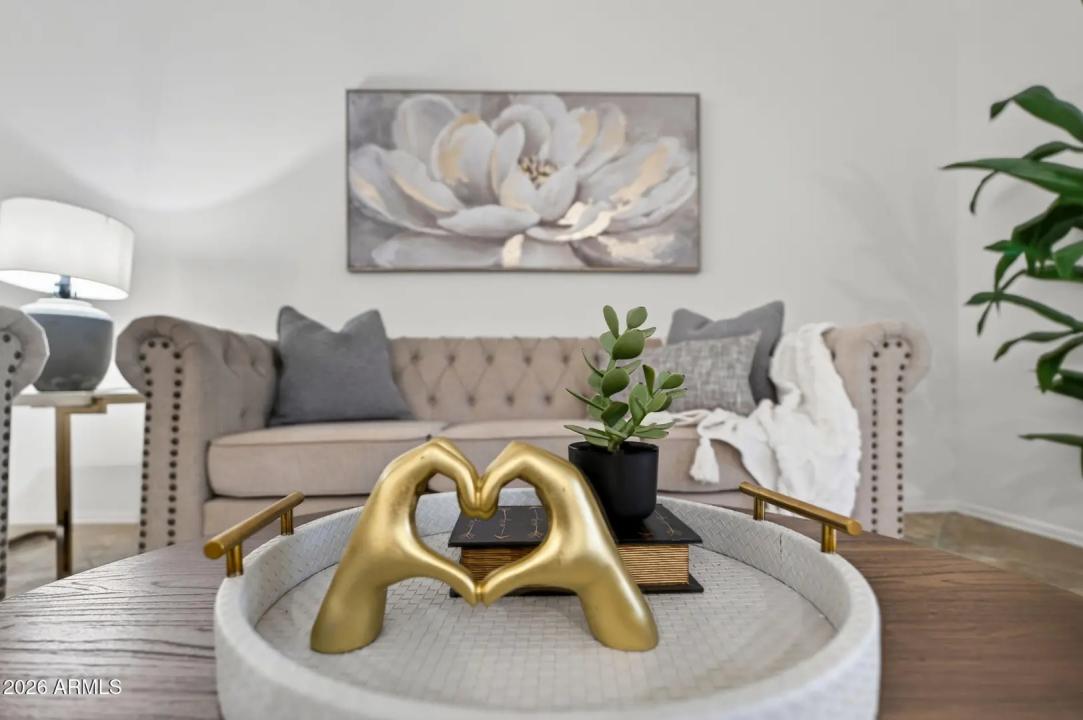 Real Estate Picture 5