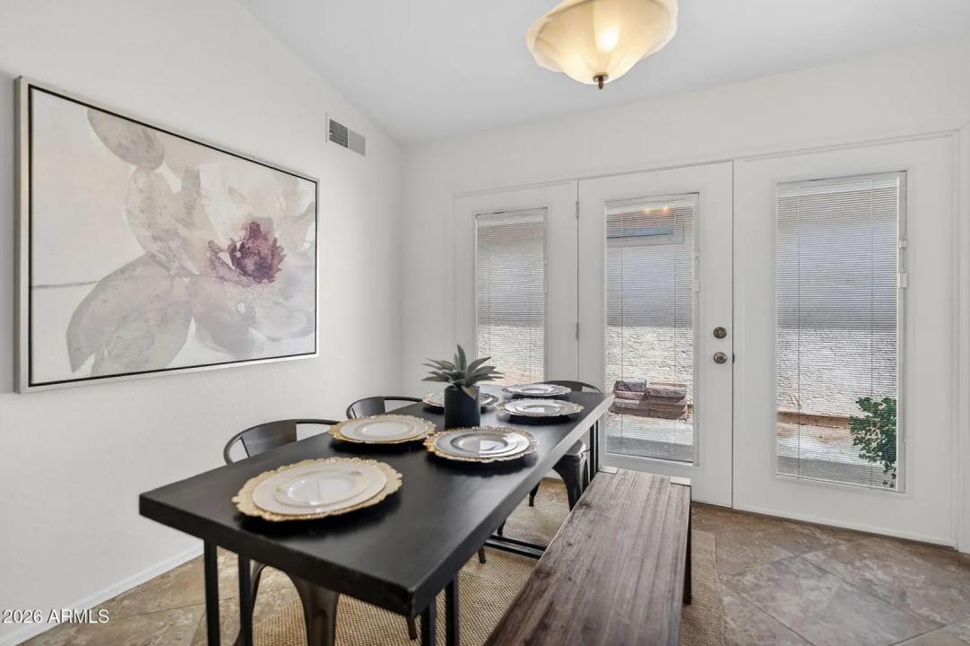 Real Estate Picture 8