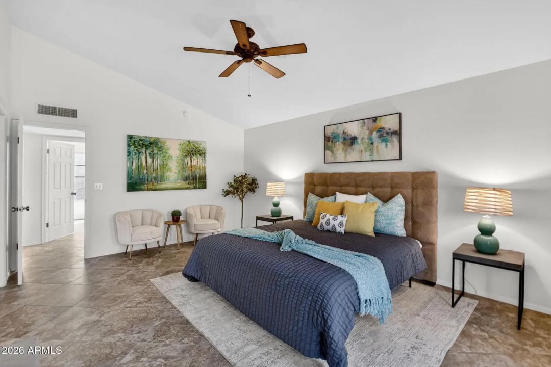 Real Estate Picture 11