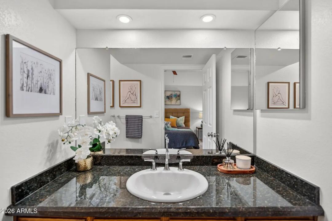 Real Estate Picture 13