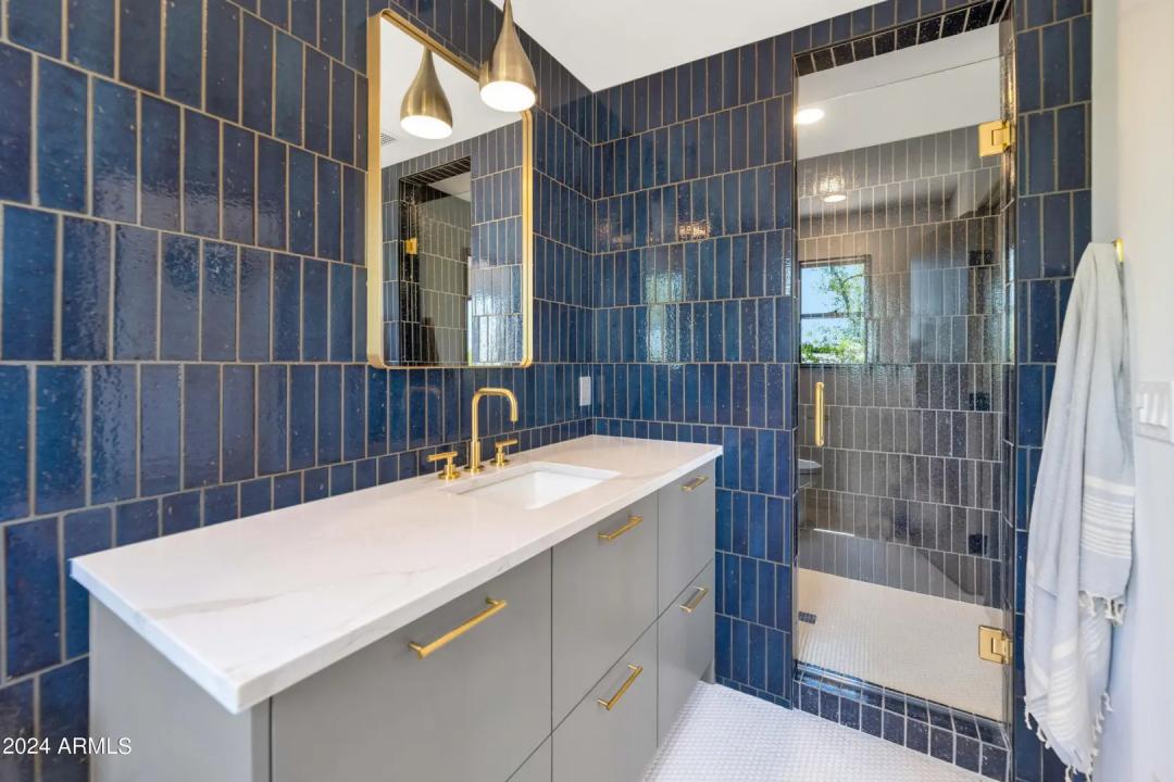 Real Estate Picture 38