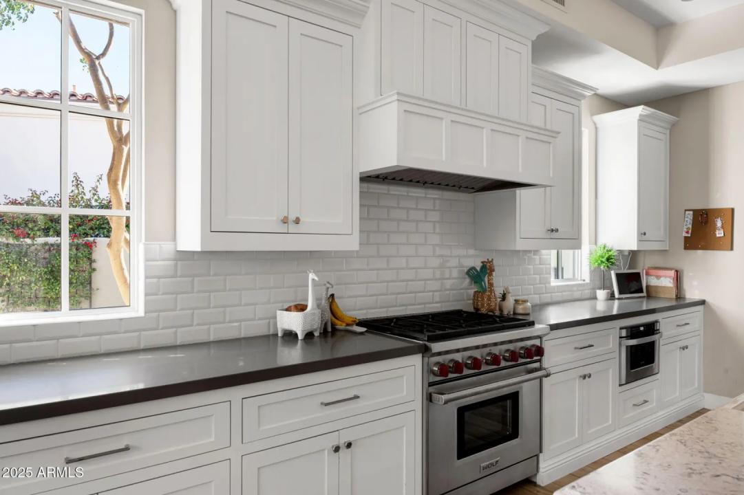 Real Estate Picture 6