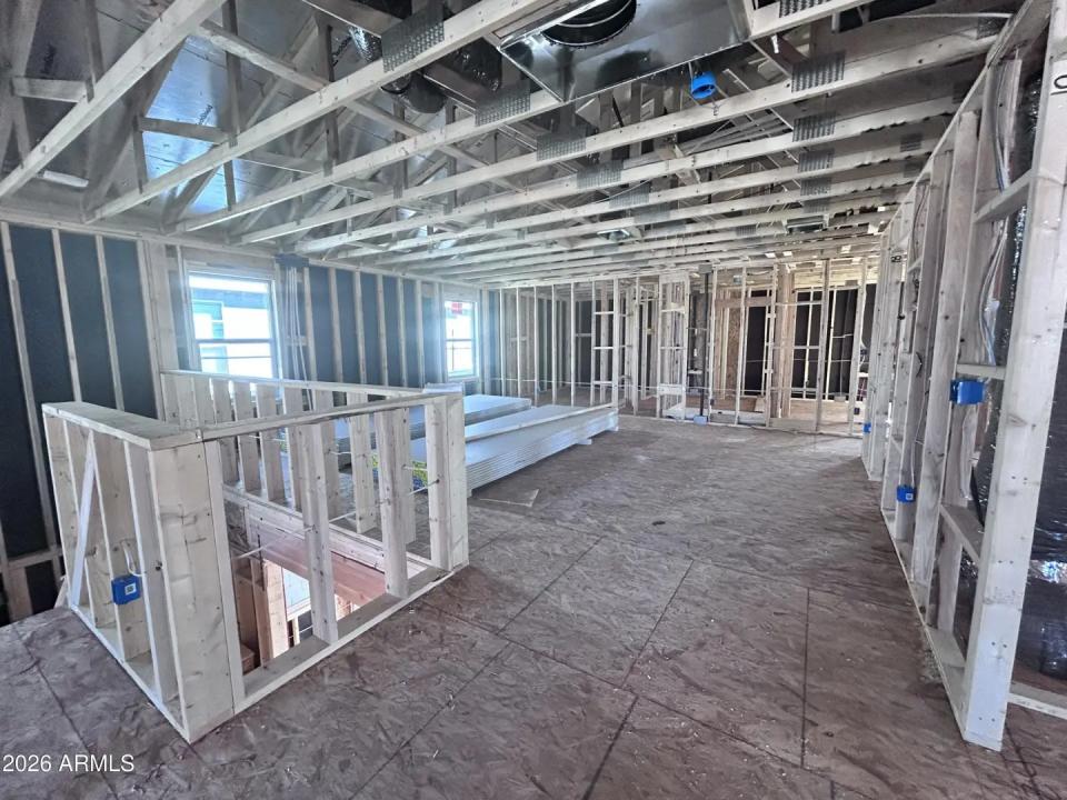 Real Estate Picture 7