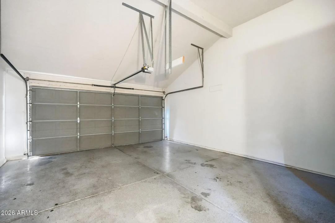 Real Estate Picture 17