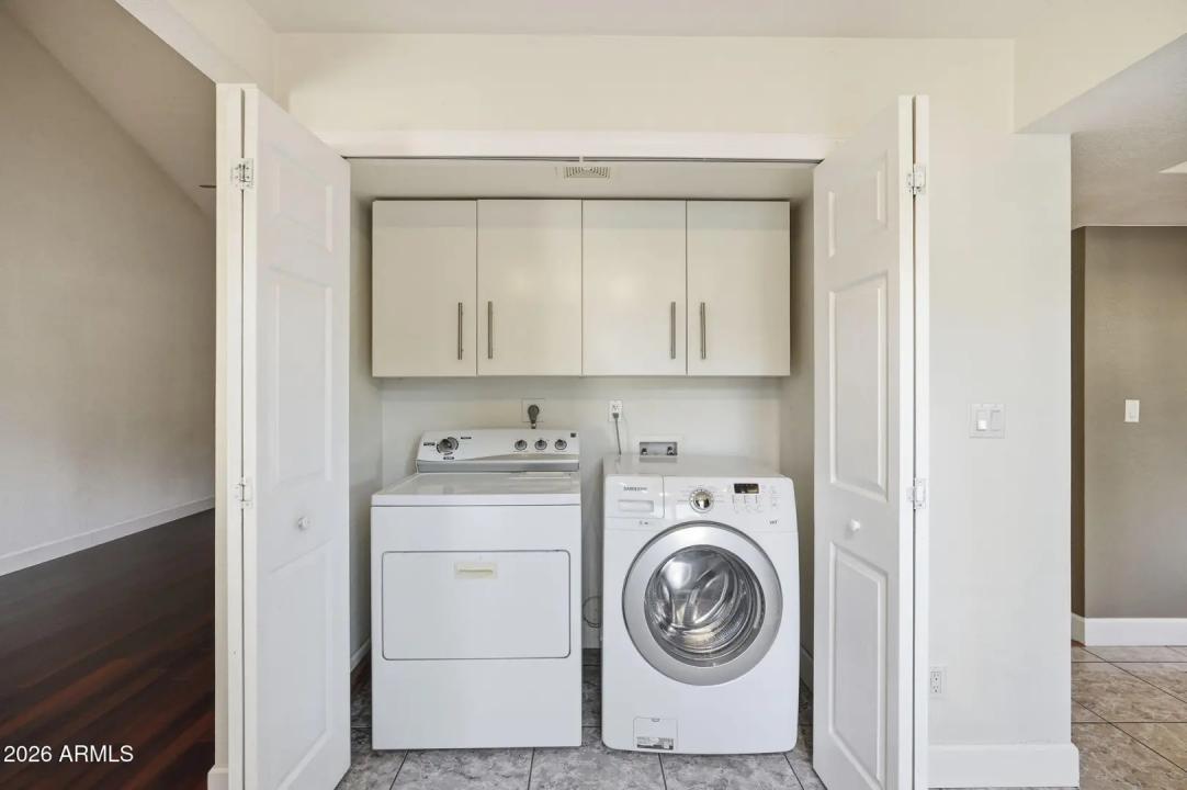 Real Estate Picture 16