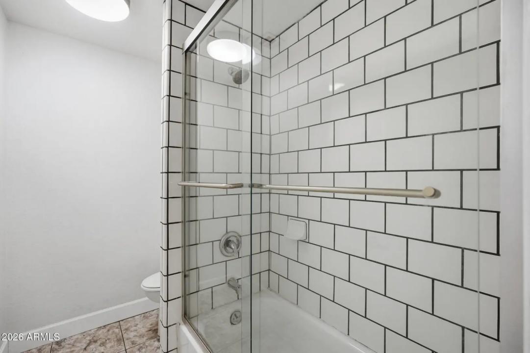 Real Estate Picture 12