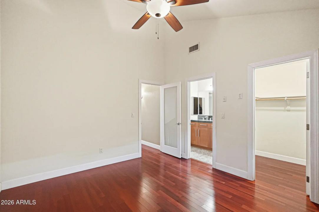 Real Estate Picture 9