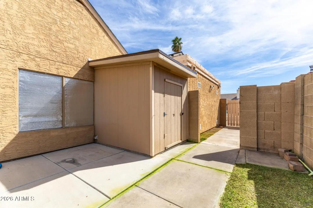 Real Estate Picture 17