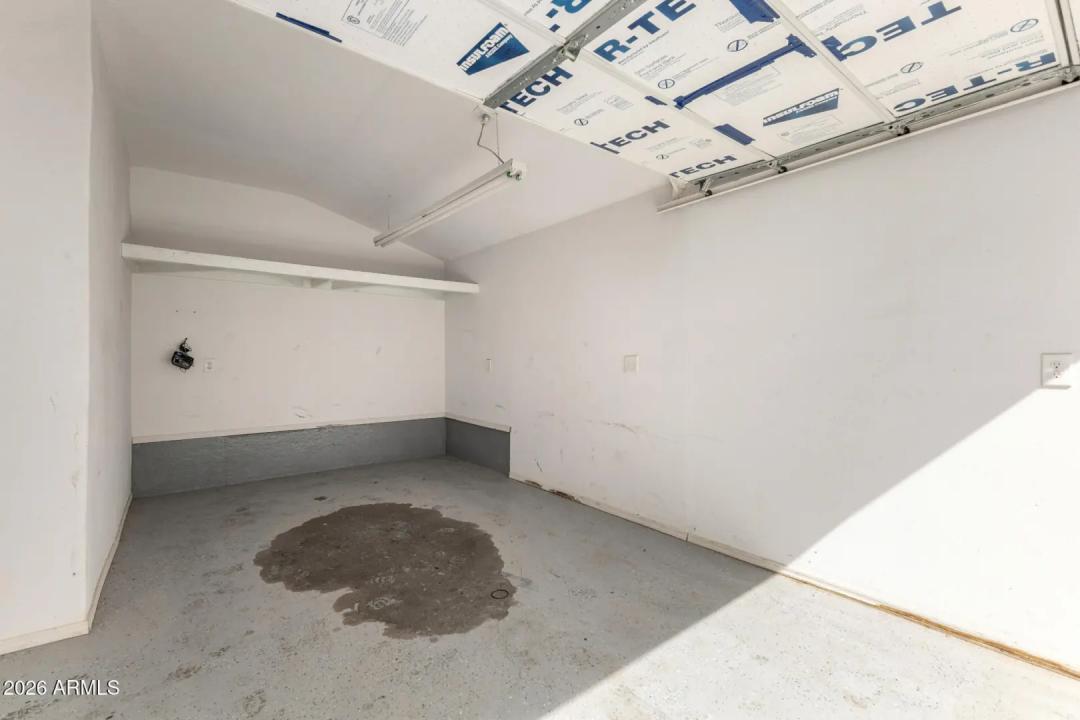 Real Estate Picture 18