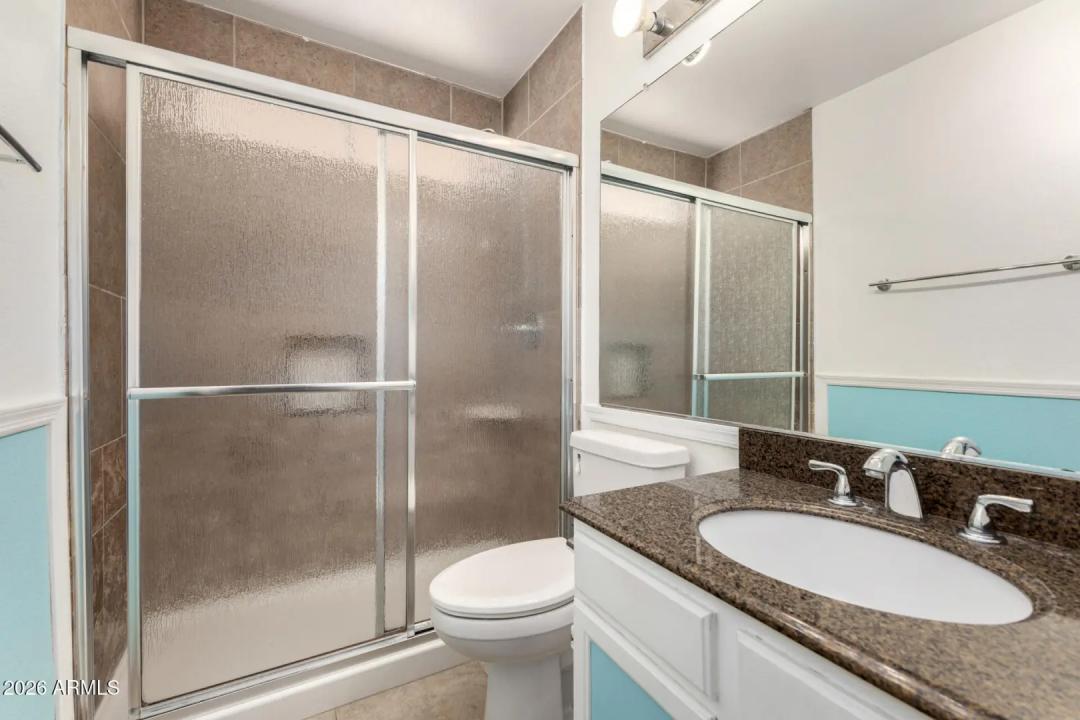 Real Estate Picture 9