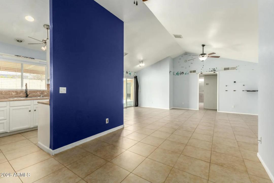 Real Estate Picture 5