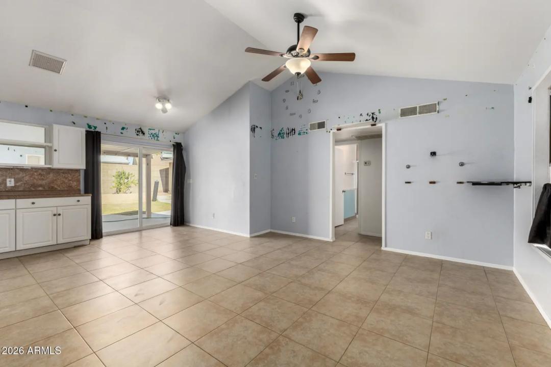 Real Estate Picture 6