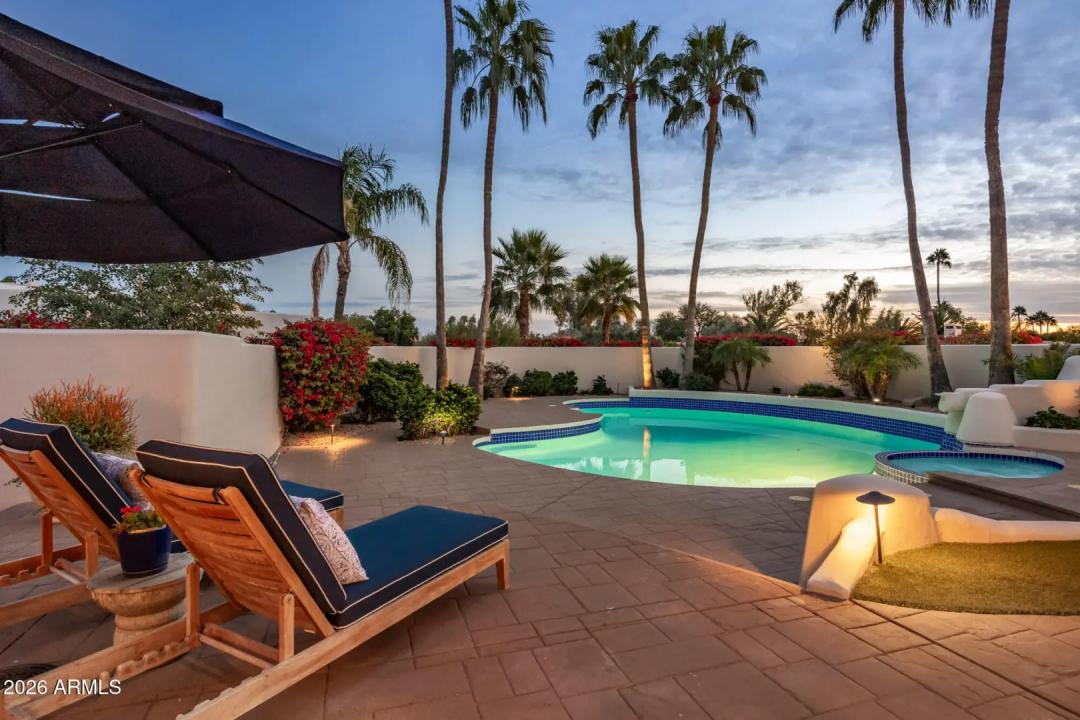 Real Estate Picture 50