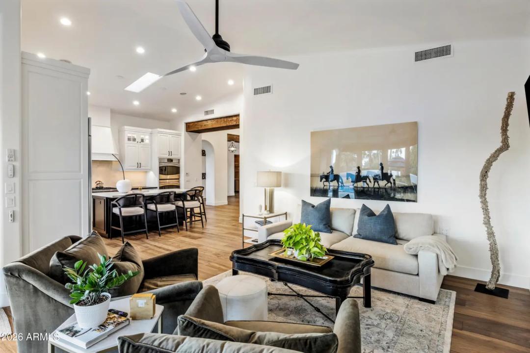 Real Estate Picture 19