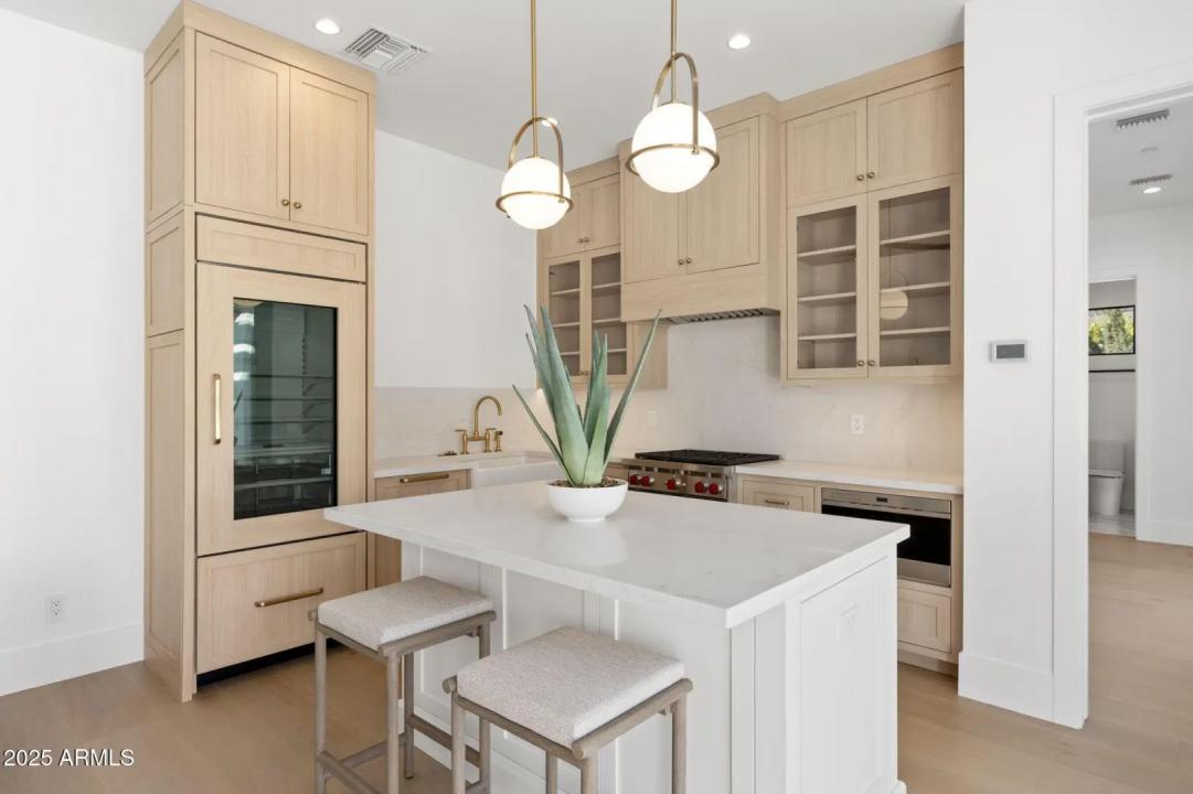 Real Estate Picture 58