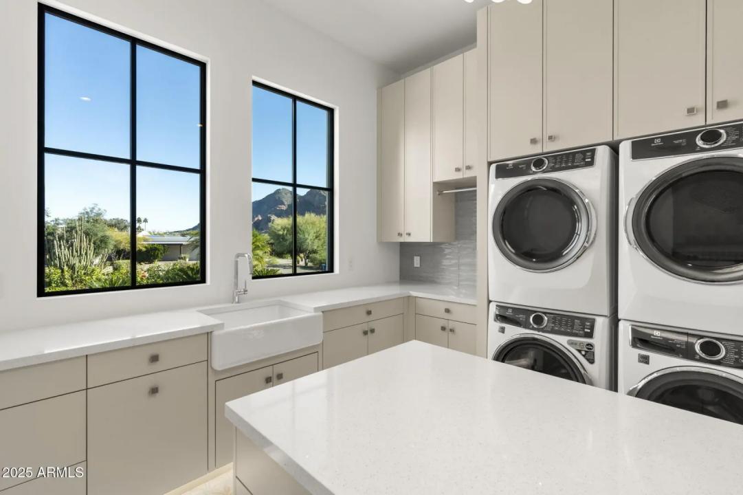 Real Estate Picture 36