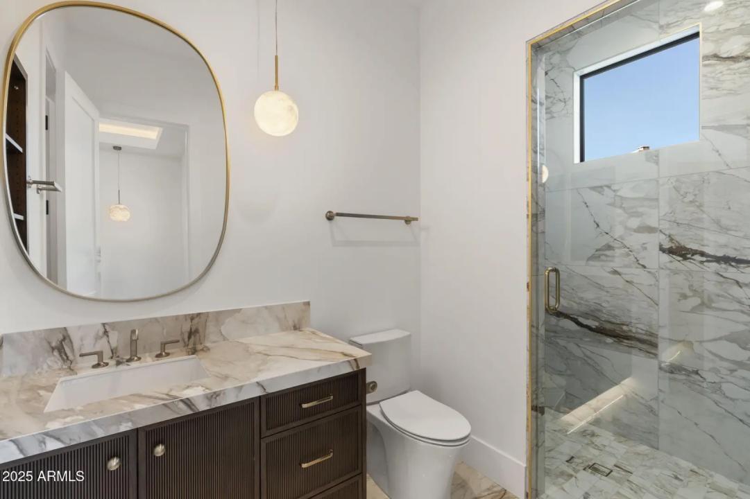 Real Estate Picture 44