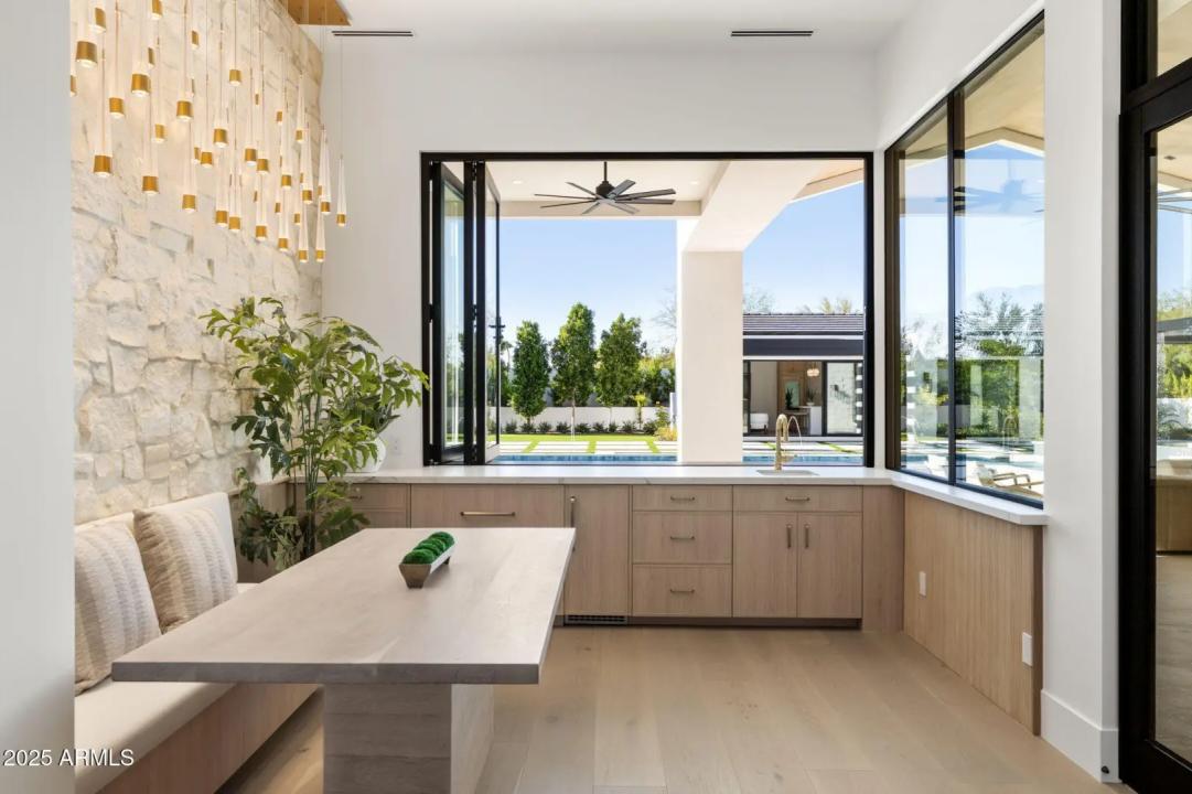 Real Estate Picture 21