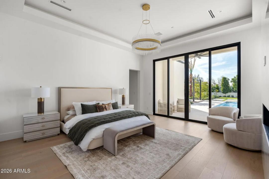 Real Estate Picture 30