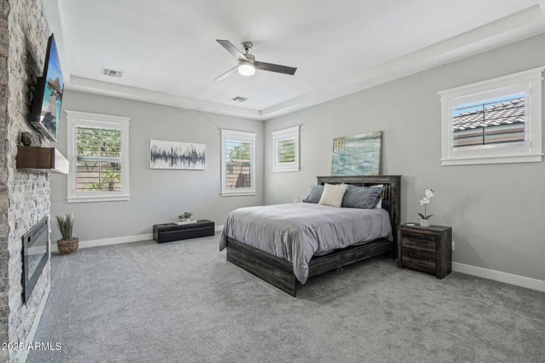 Real Estate Picture 15